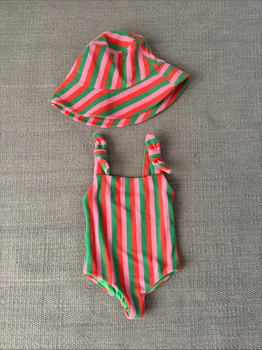 Beach Riot Kids Striped One-Piece Swimsuit & Bucket Hat - Pink, Green, Coral